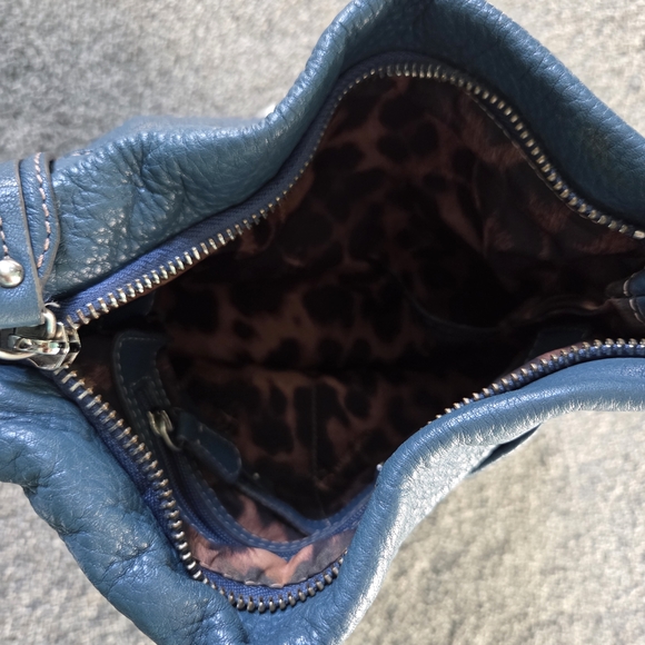 B. Makowsky Blue Leather Crossbody Bag - Picture 6 of 7